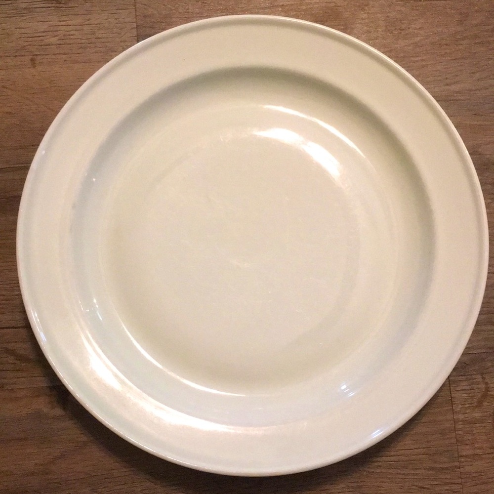 Replacement dinner plate - LIMOGES FRANCE
